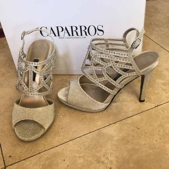 Camparros Shoes - NWT Camparros Size 6 “Poet” Nude Glimmer Heels